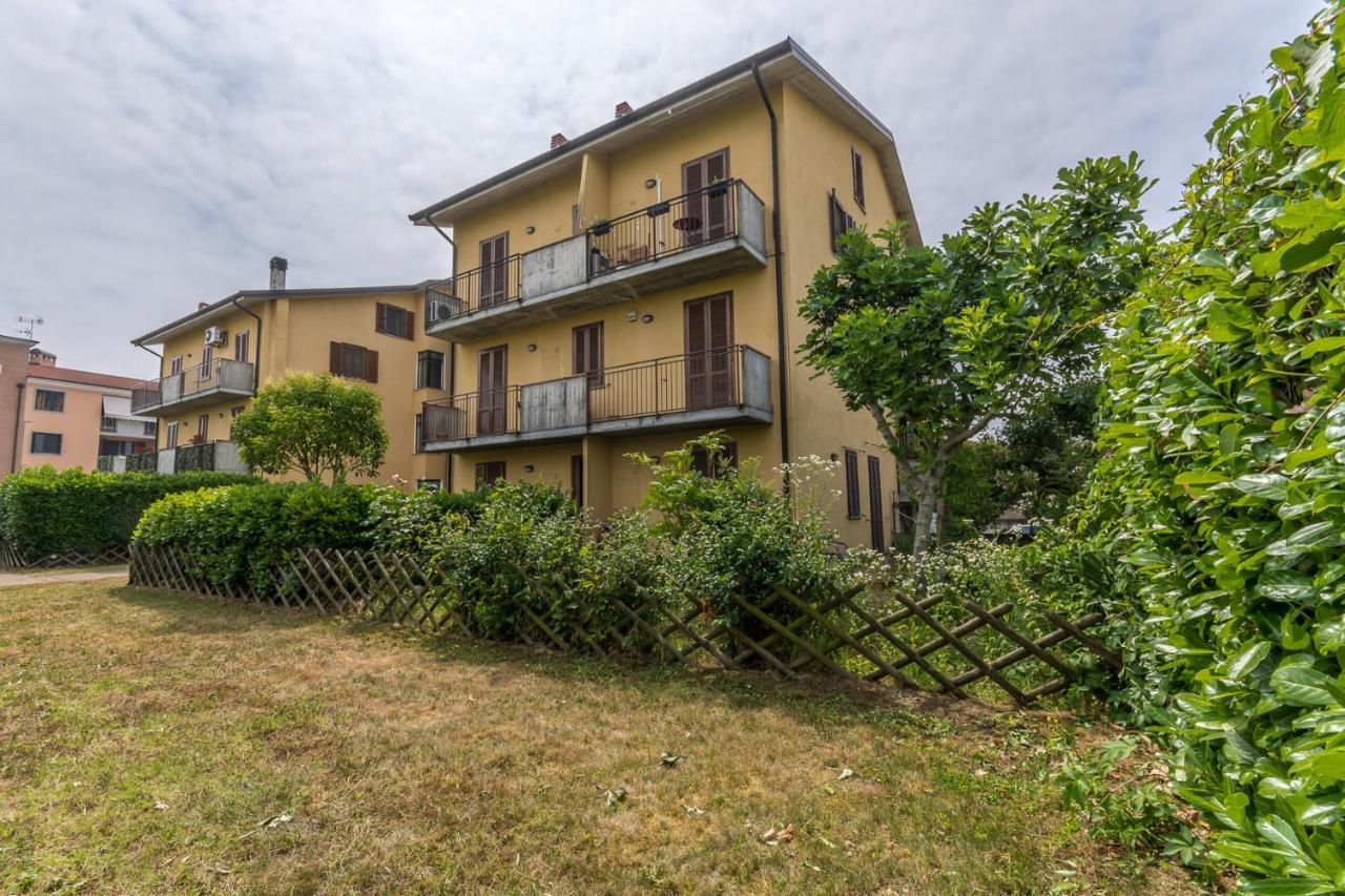Casatella - Monolocale Con Balcone Vidigulfo Luaran gambar