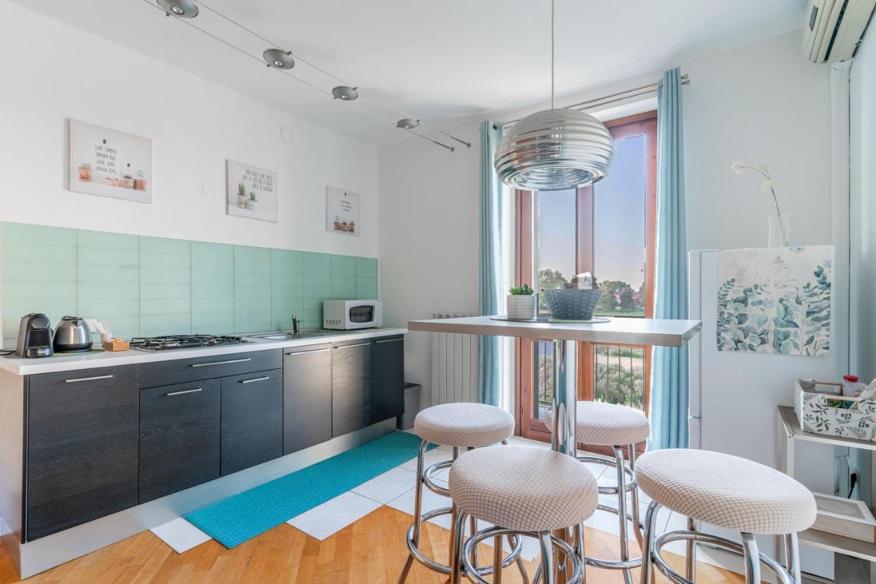 Casatella - Monolocale Con Balcone Vidigulfo Luaran gambar